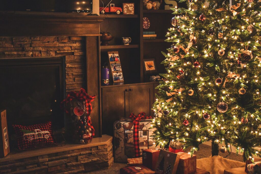 De árvore a toalha de mesa: 11 itens para uma decoração natalina encantadora